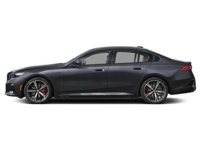 2027 BMW 550e Base