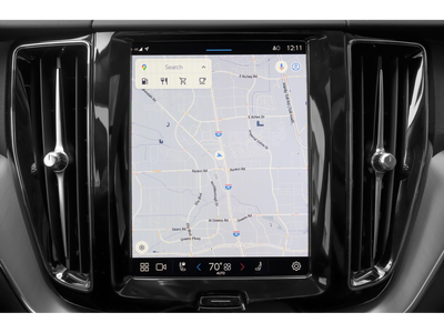 2024 Volvo XC60 B5 Ultimate Dark Theme