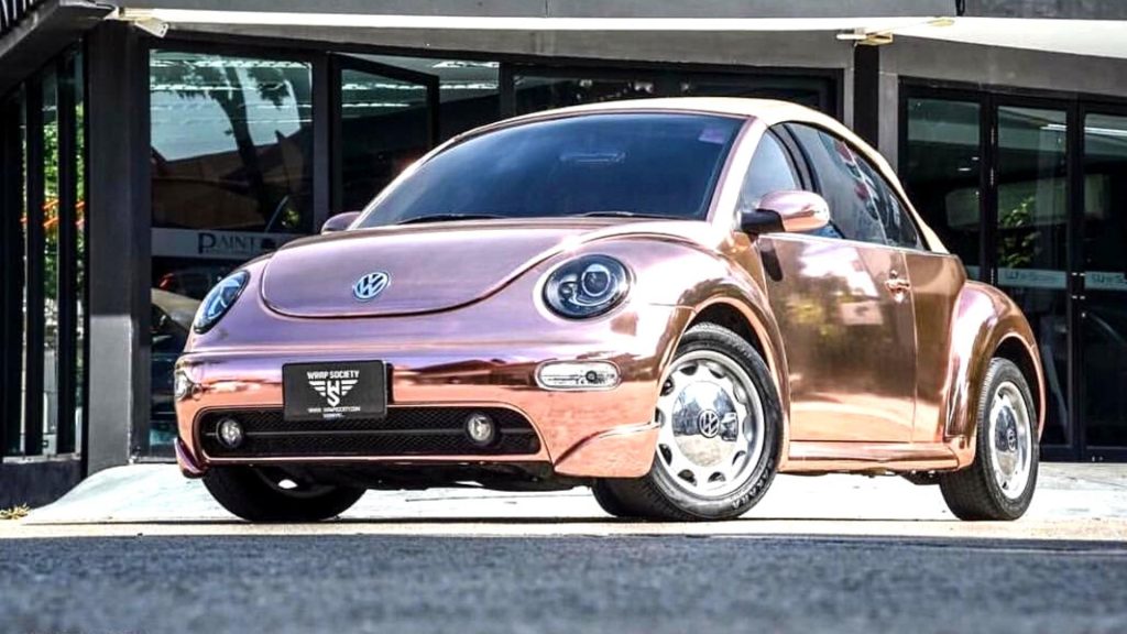 Volkswagen Bettle Pink Chrome Wrapping