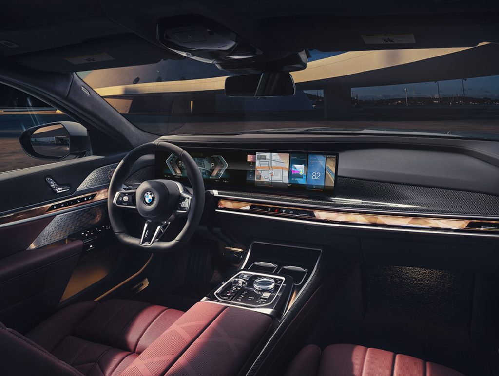 BMW i7 interior panel