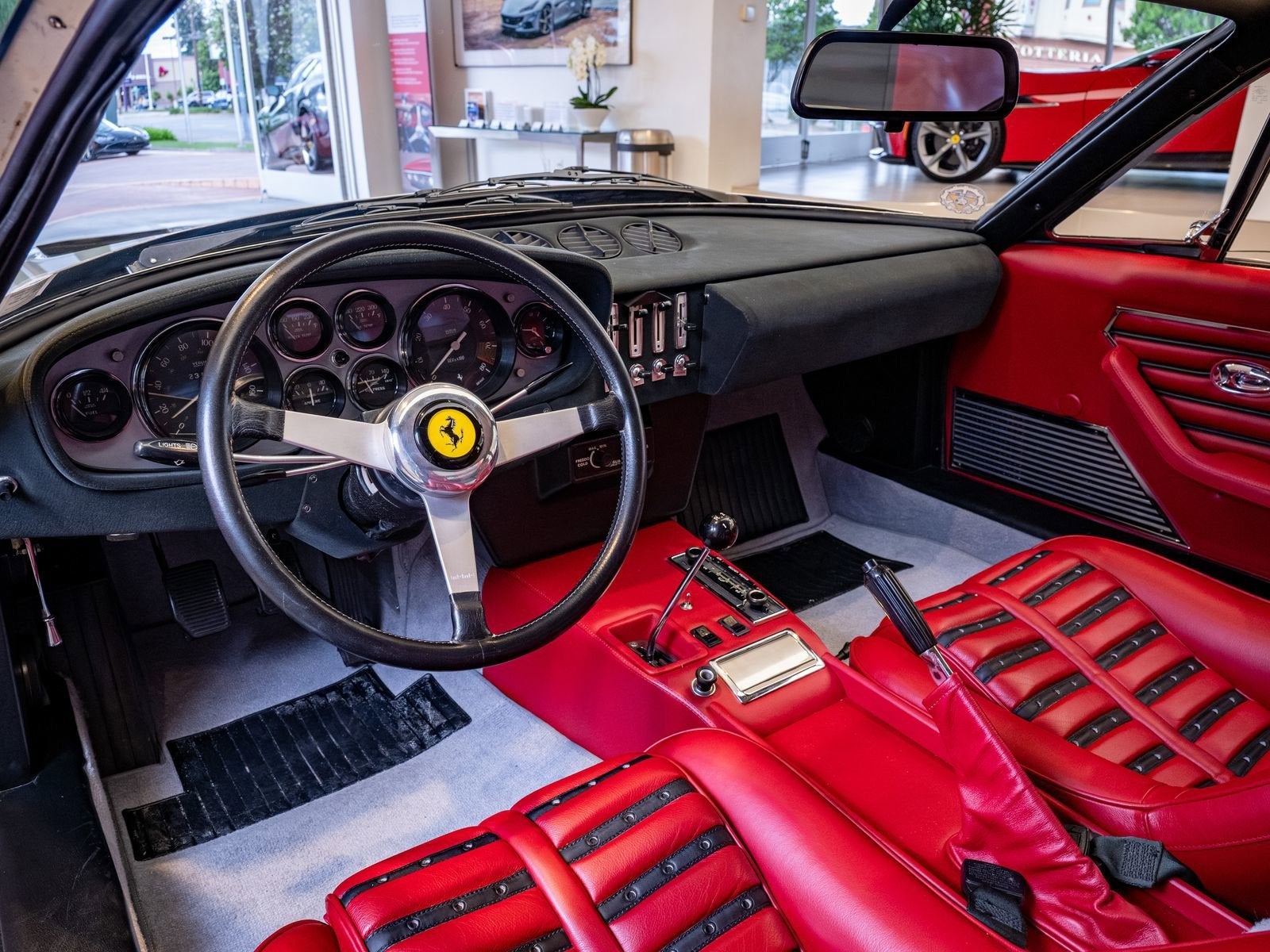 1971 Ferrari 365 GTB4 Base
