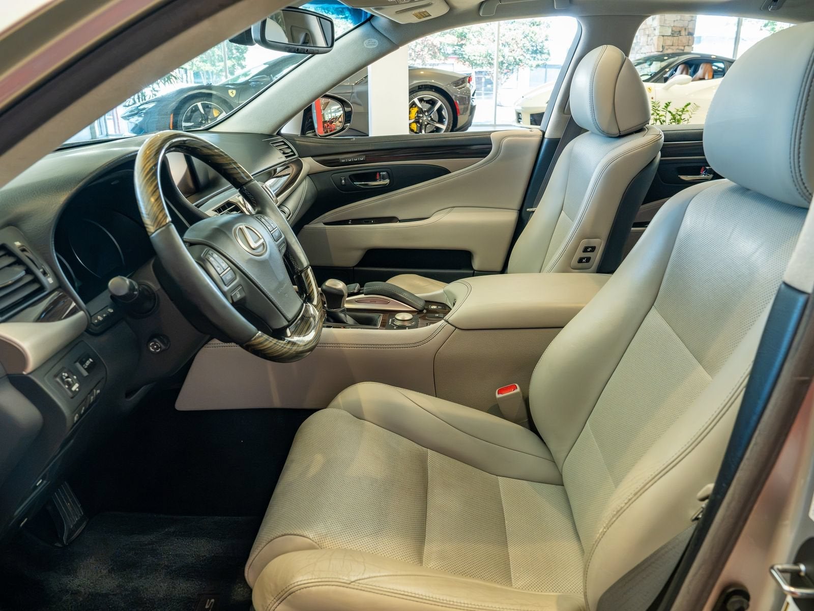 2016 Lexus LS 460
