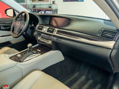 2016 Lexus LS 460
