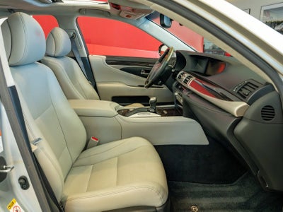 2016 Lexus LS 460