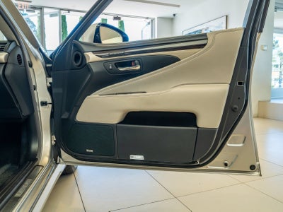 2016 Lexus LS 460