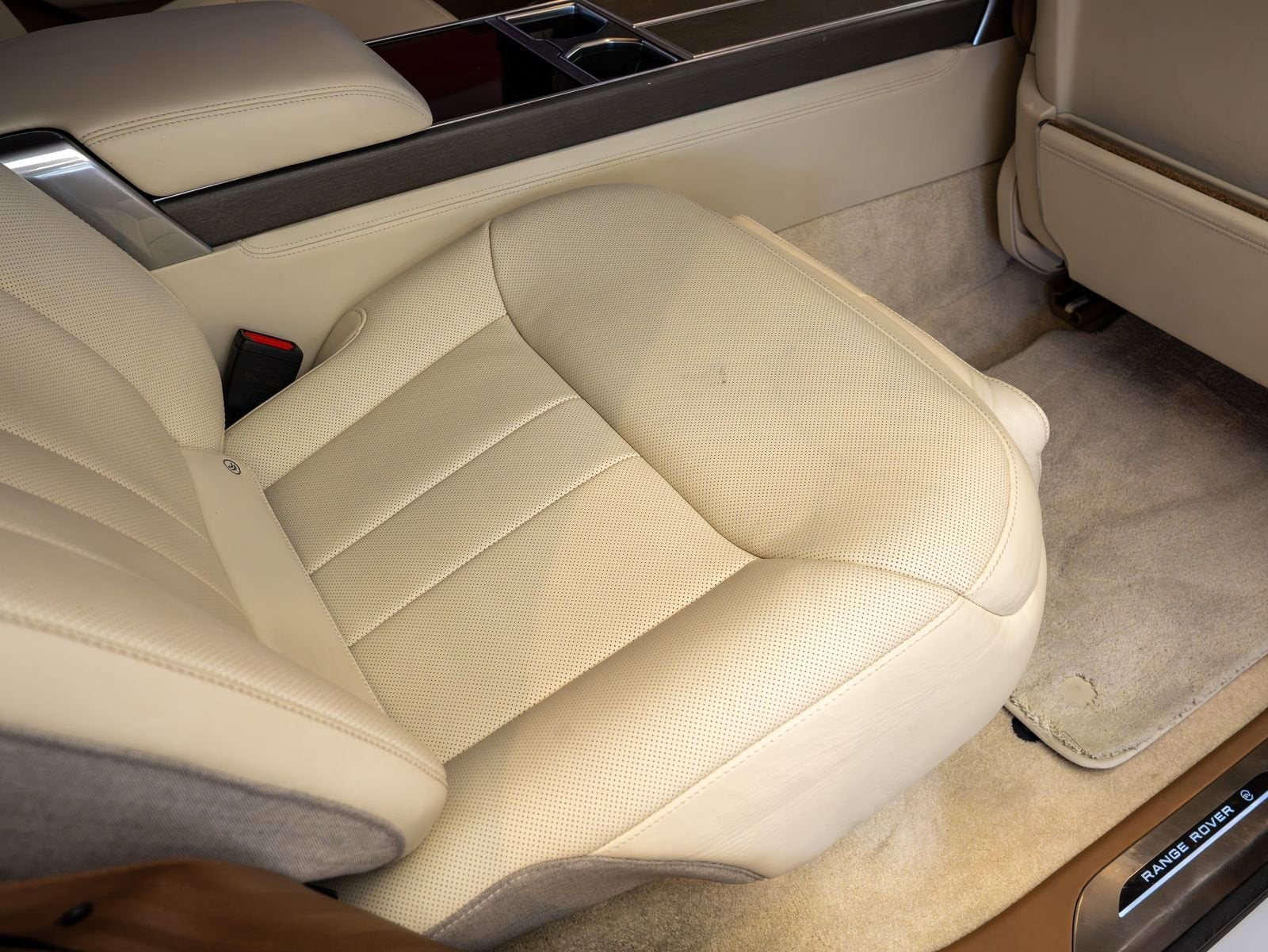 2022 Land Rover Range Rover SV
