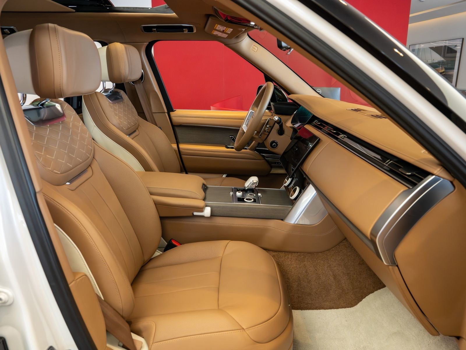 2022 Land Rover Range Rover SV