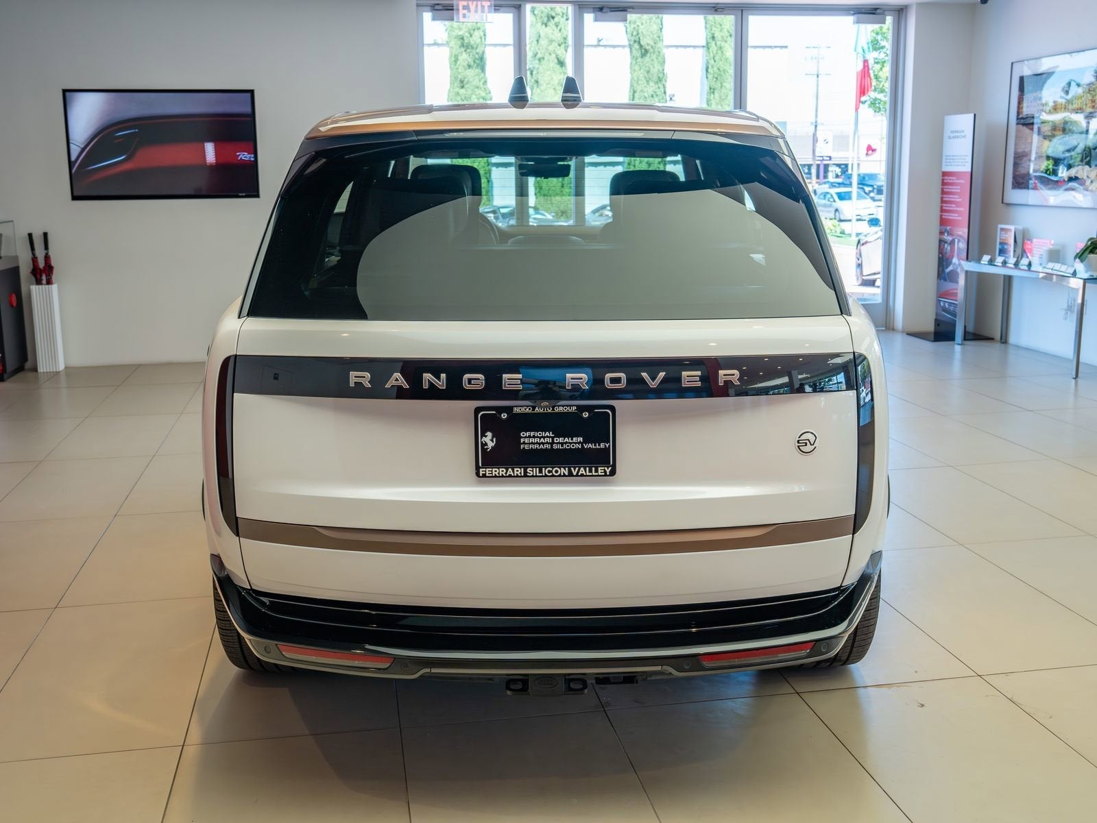 2022 Land Rover Range Rover SV