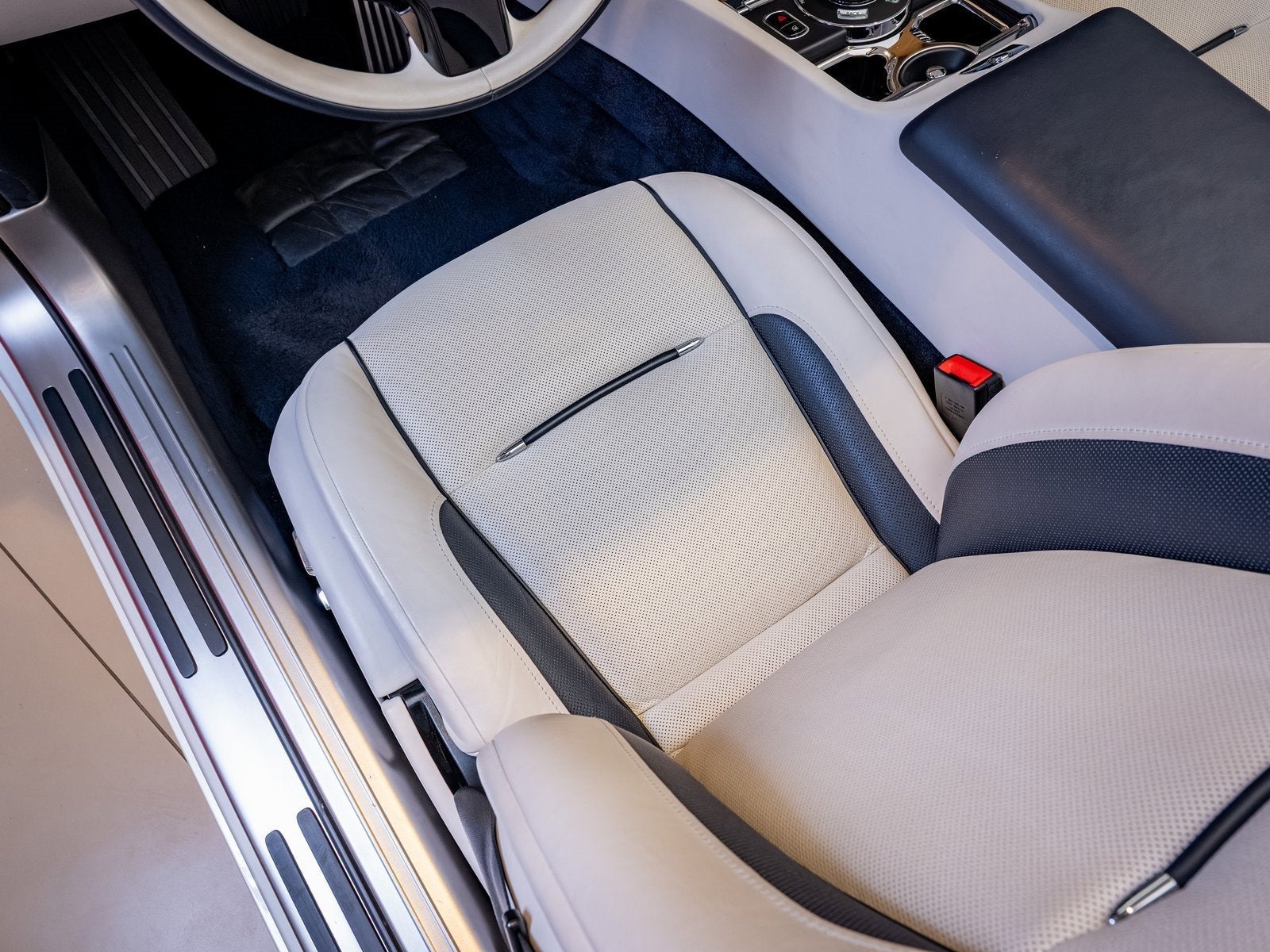 2018 Rolls-Royce Dawn 