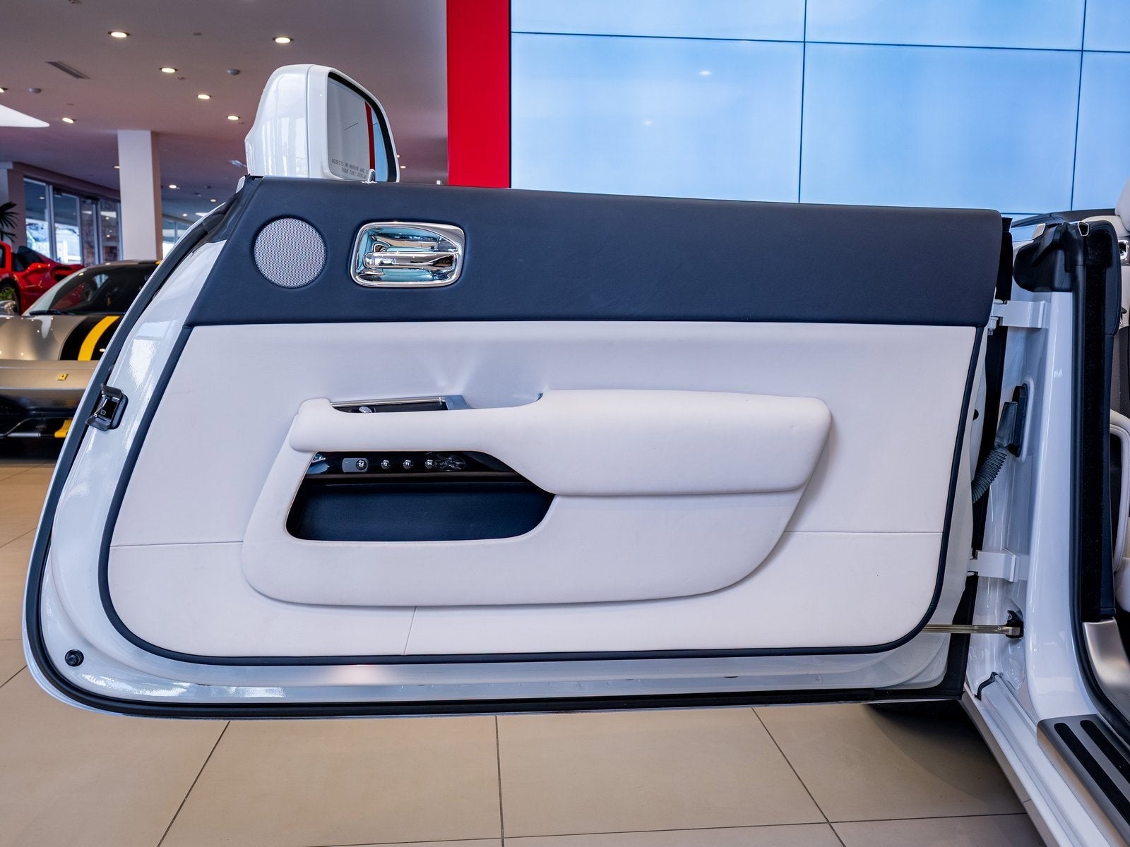 2018 Rolls-Royce Dawn 