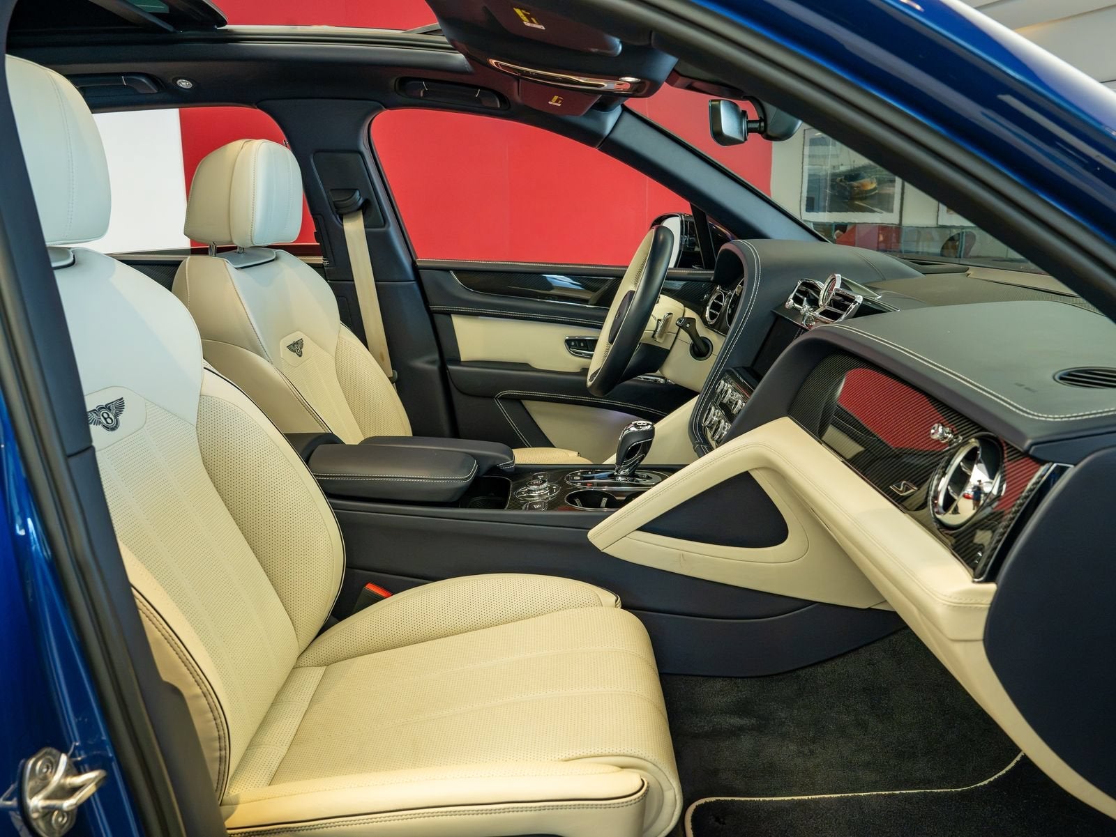 2022 Bentley Bentayga V8
