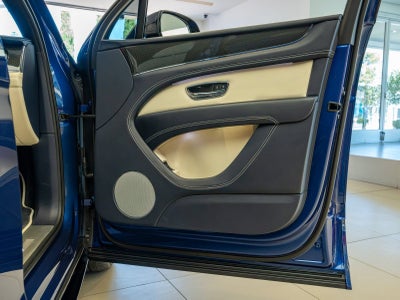 2022 Bentley Bentayga V8
