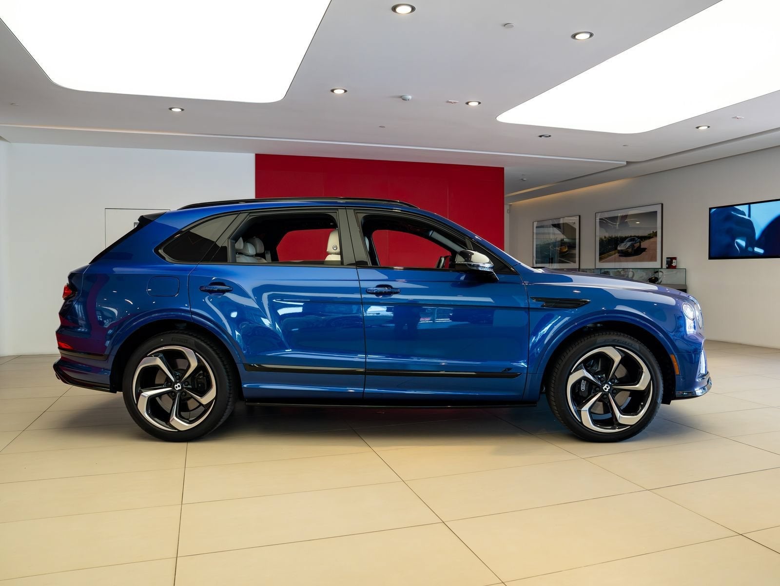 2022 Bentley Bentayga V8