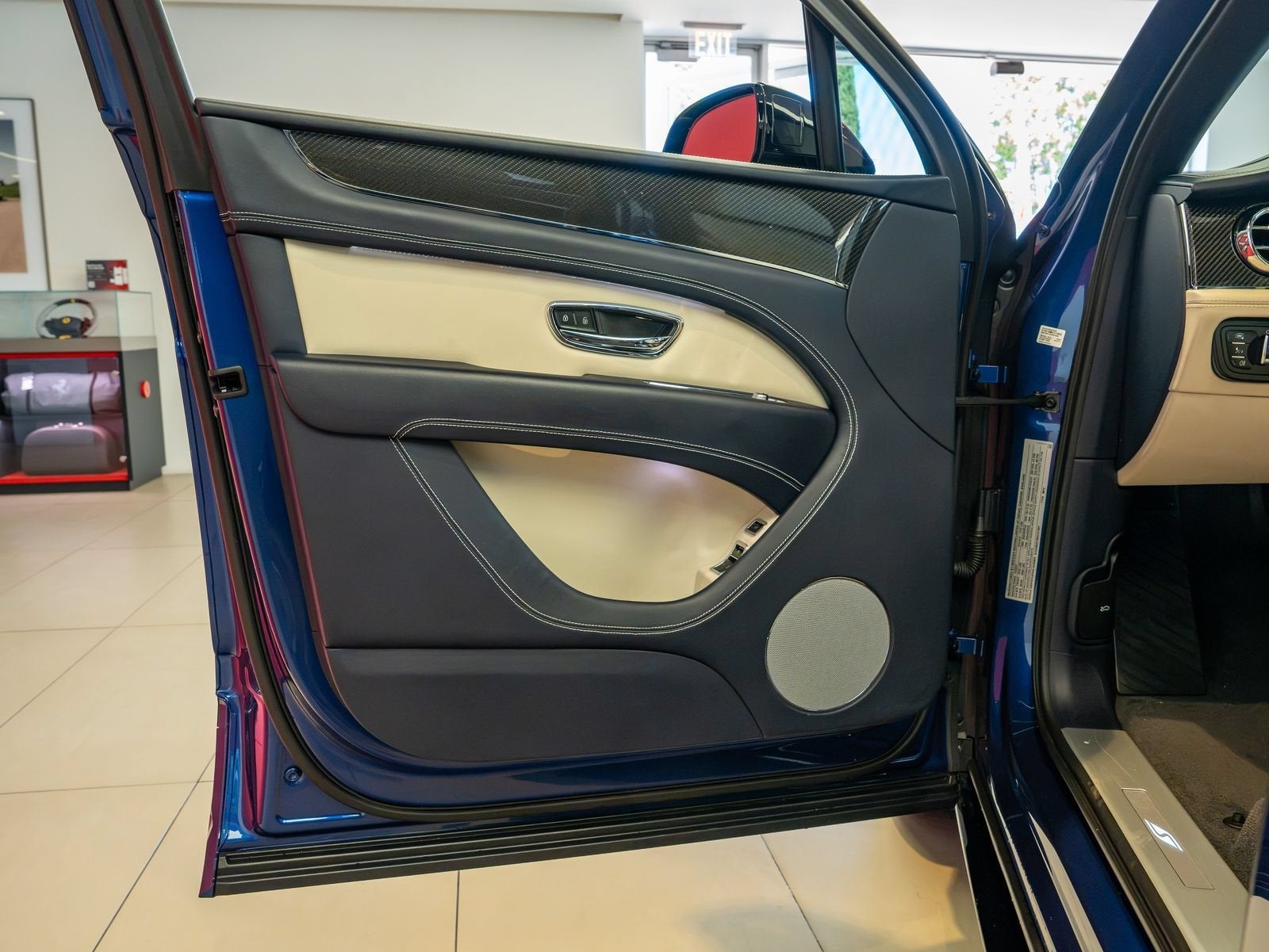 2022 Bentley Bentayga V8