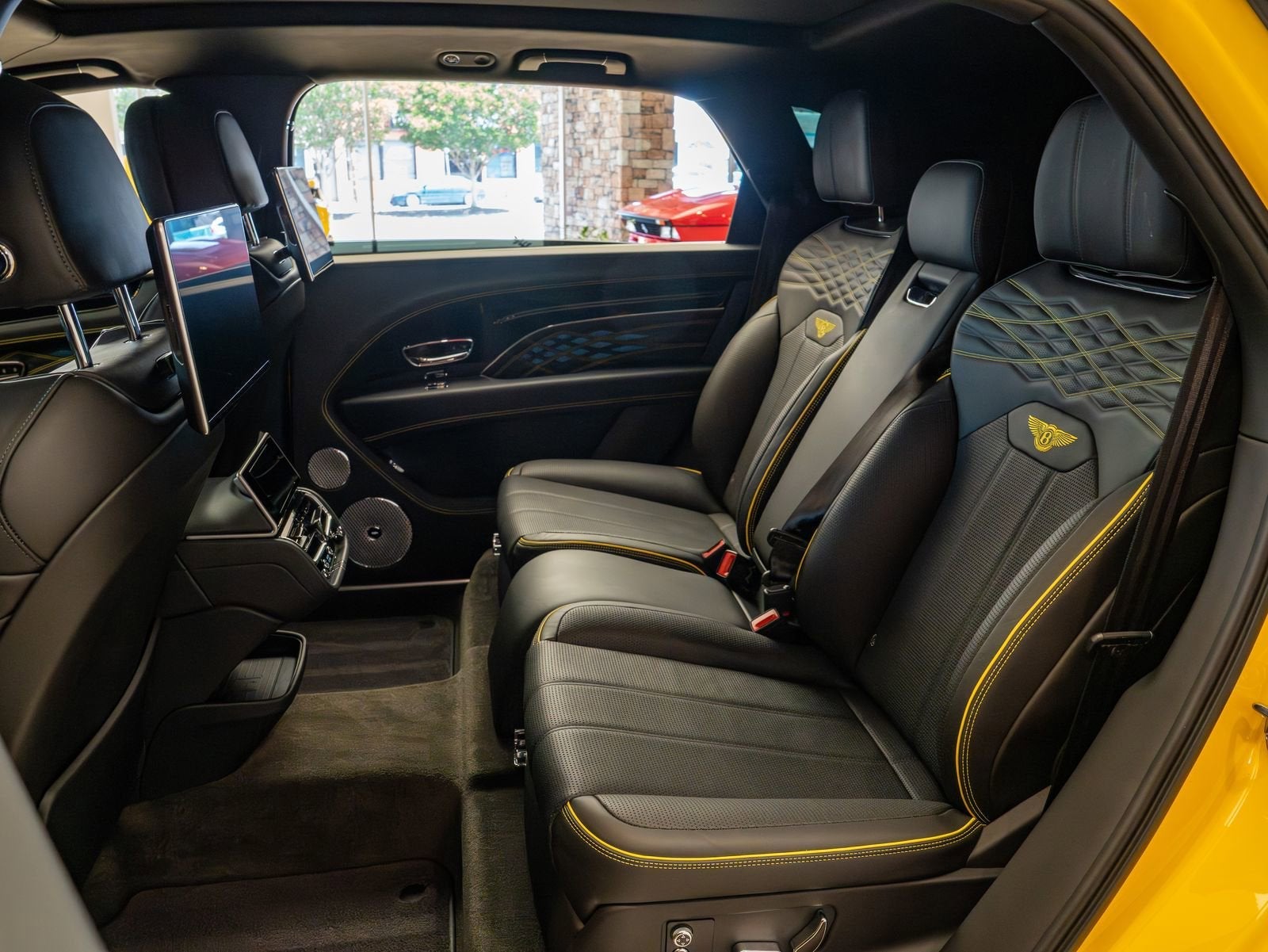 2023 Bentley Bentayga EWB Base