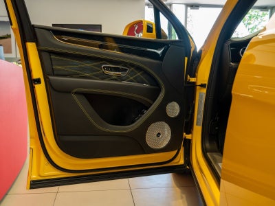 2023 Bentley Bentayga EWB Base