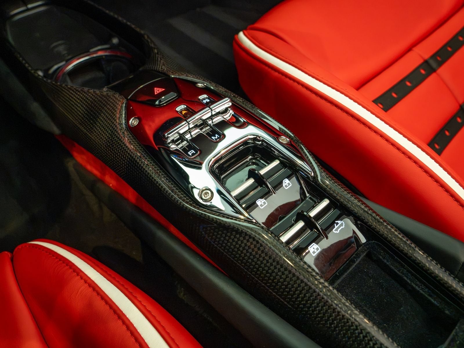 2025 Ferrari 296 GTS Base