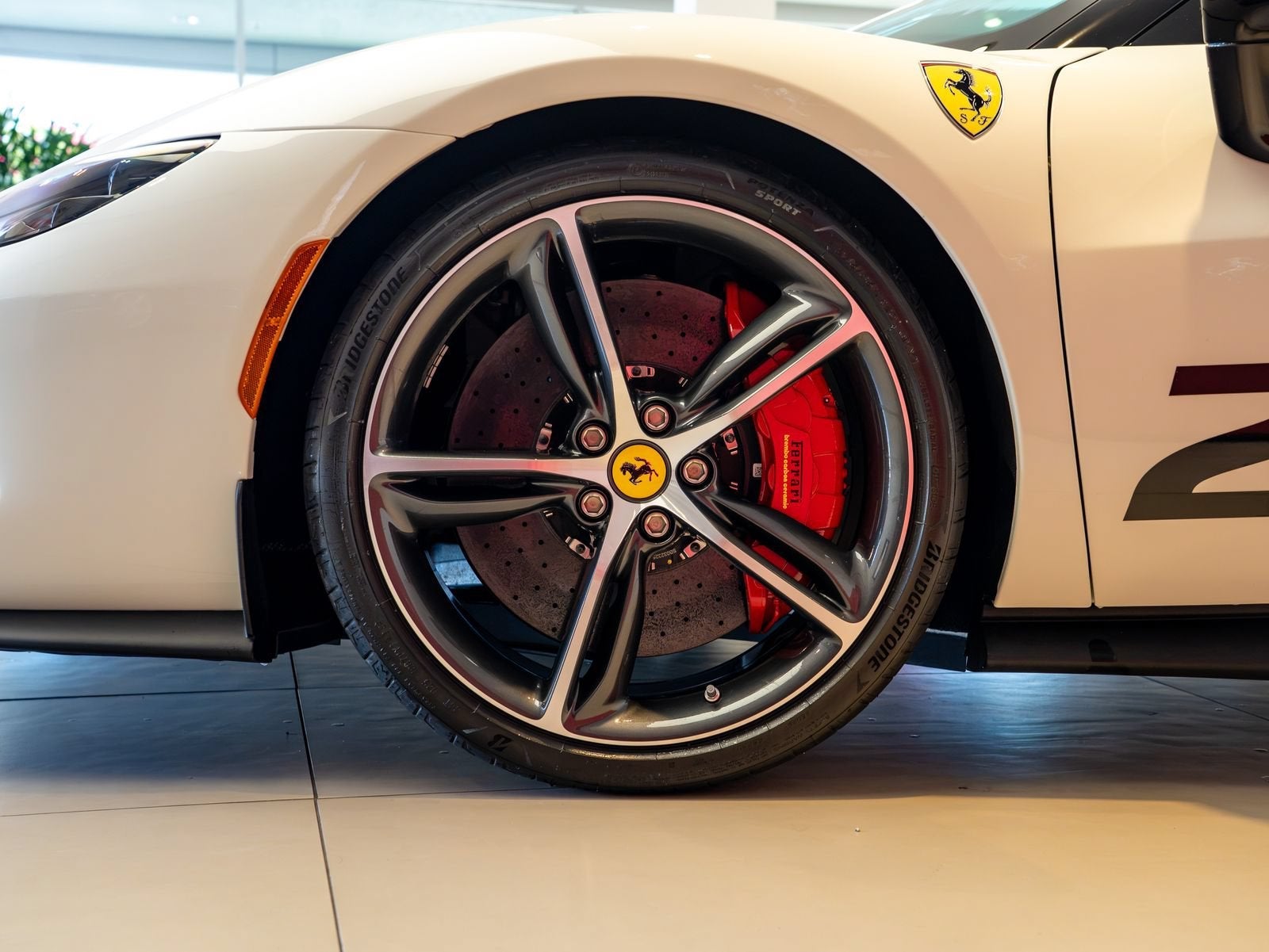 2025 Ferrari 296 GTS Base
