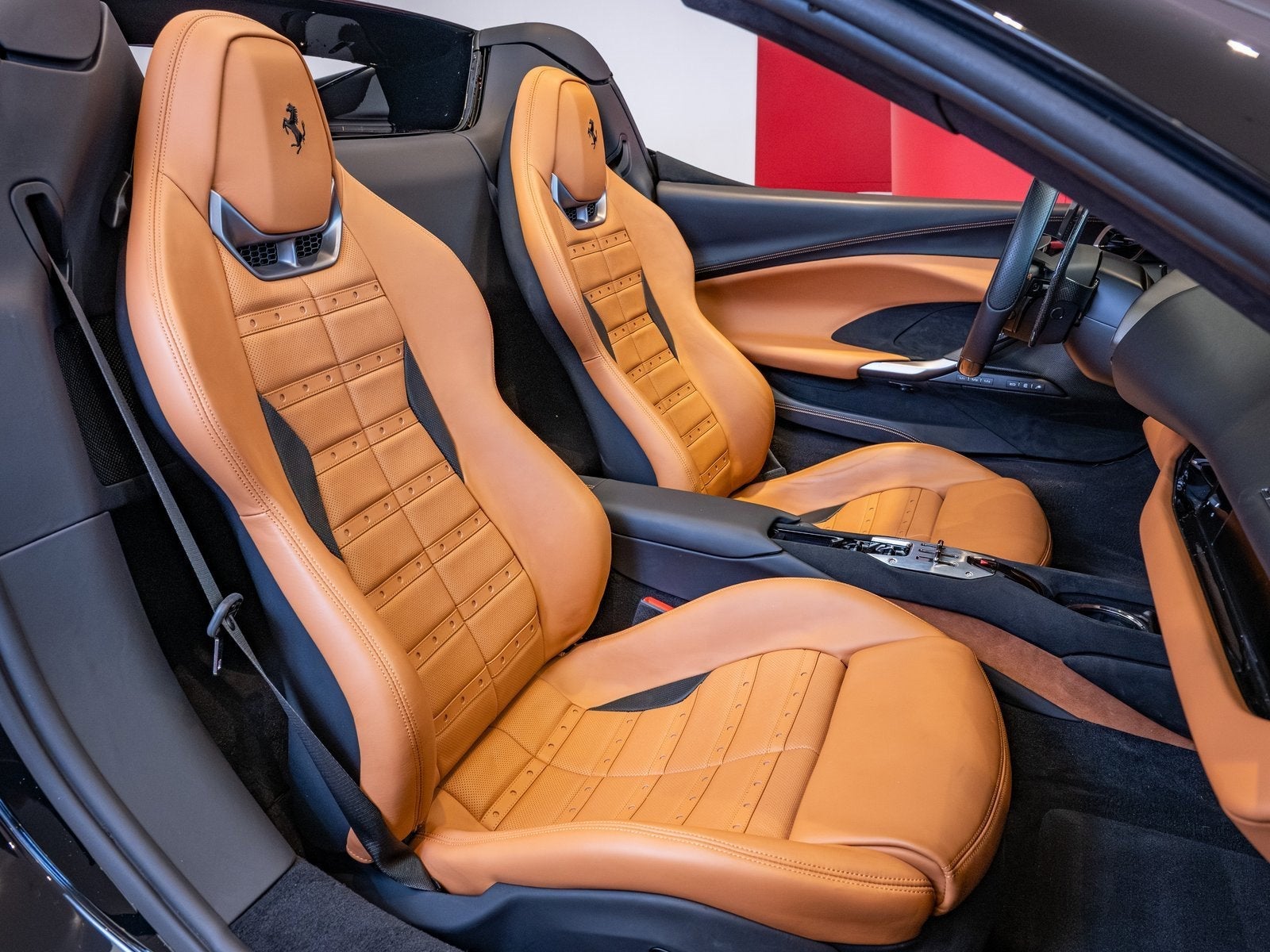 2025 Ferrari 296 GTS Base