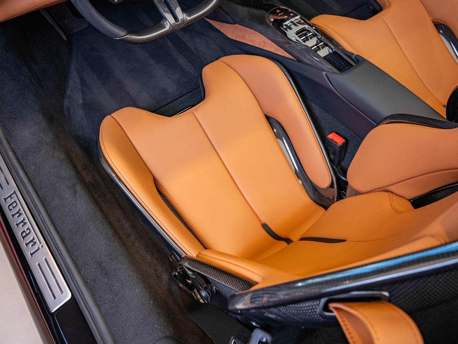 2025 Ferrari 296 GTS Base