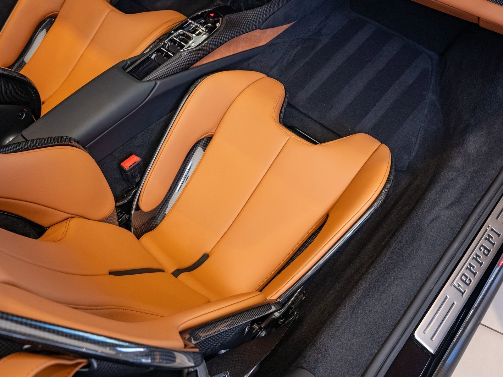 2025 Ferrari 296 GTS Base