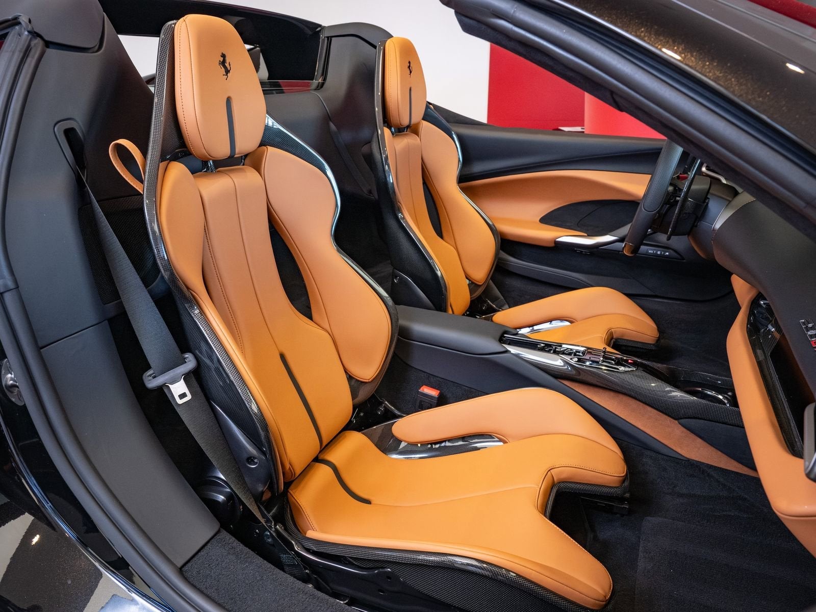 2025 Ferrari 296 GTS Base