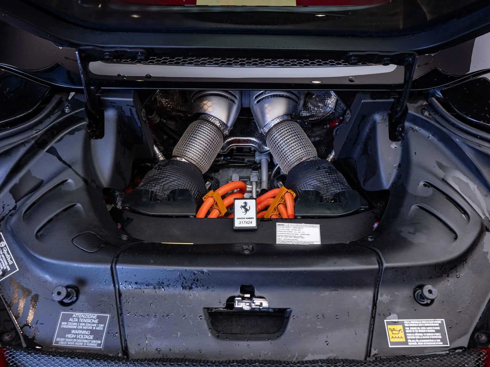 2025 Ferrari 296 GTS Base