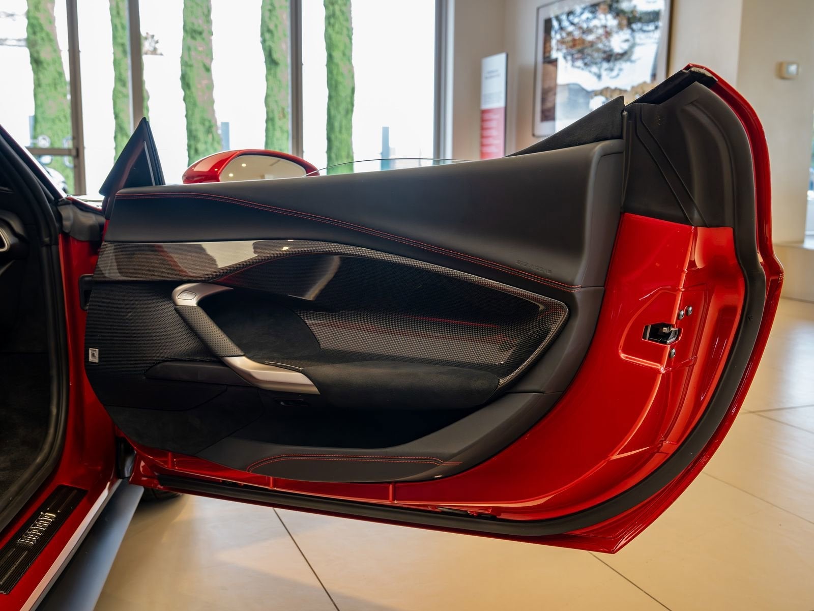 2024 Ferrari 296 GTS Base
