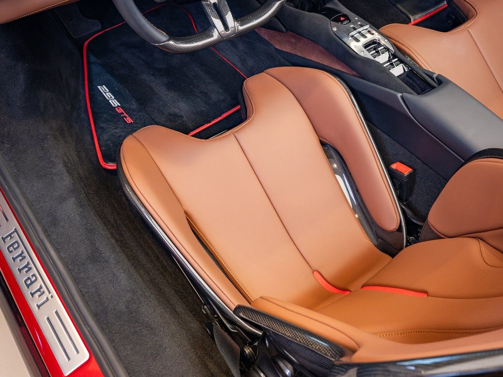 2025 Ferrari 296 GTS Base