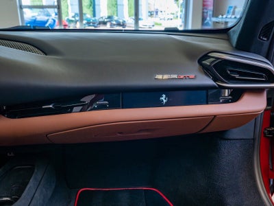 2025 Ferrari 296 GTS Base