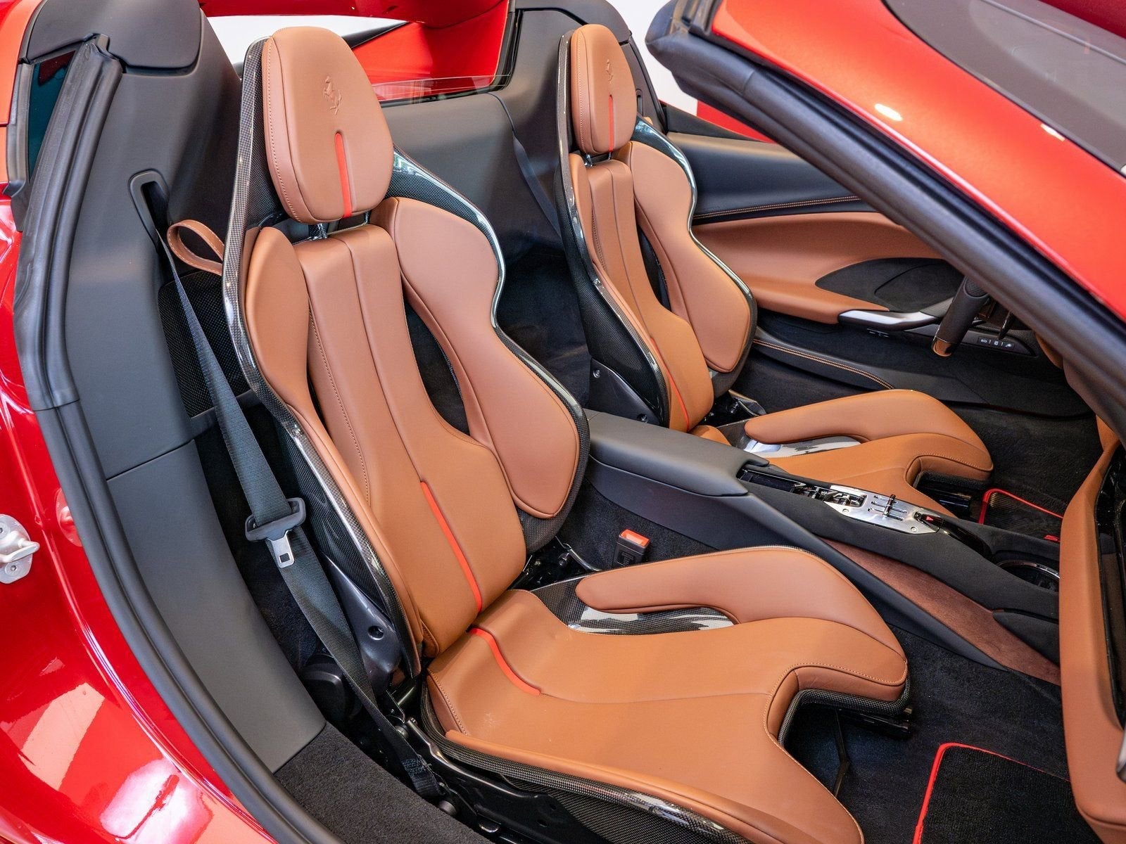 2025 Ferrari 296 GTS Base