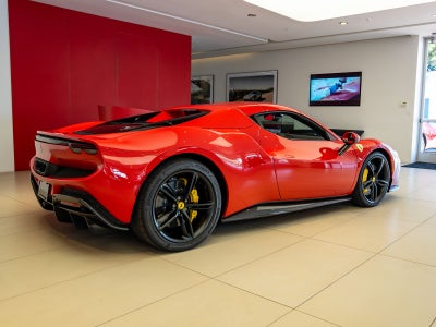 2025 Ferrari 296 GTS Base