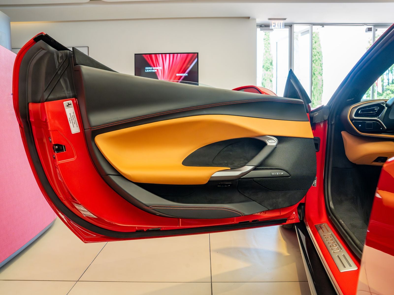 2025 Ferrari 296 GTS Base