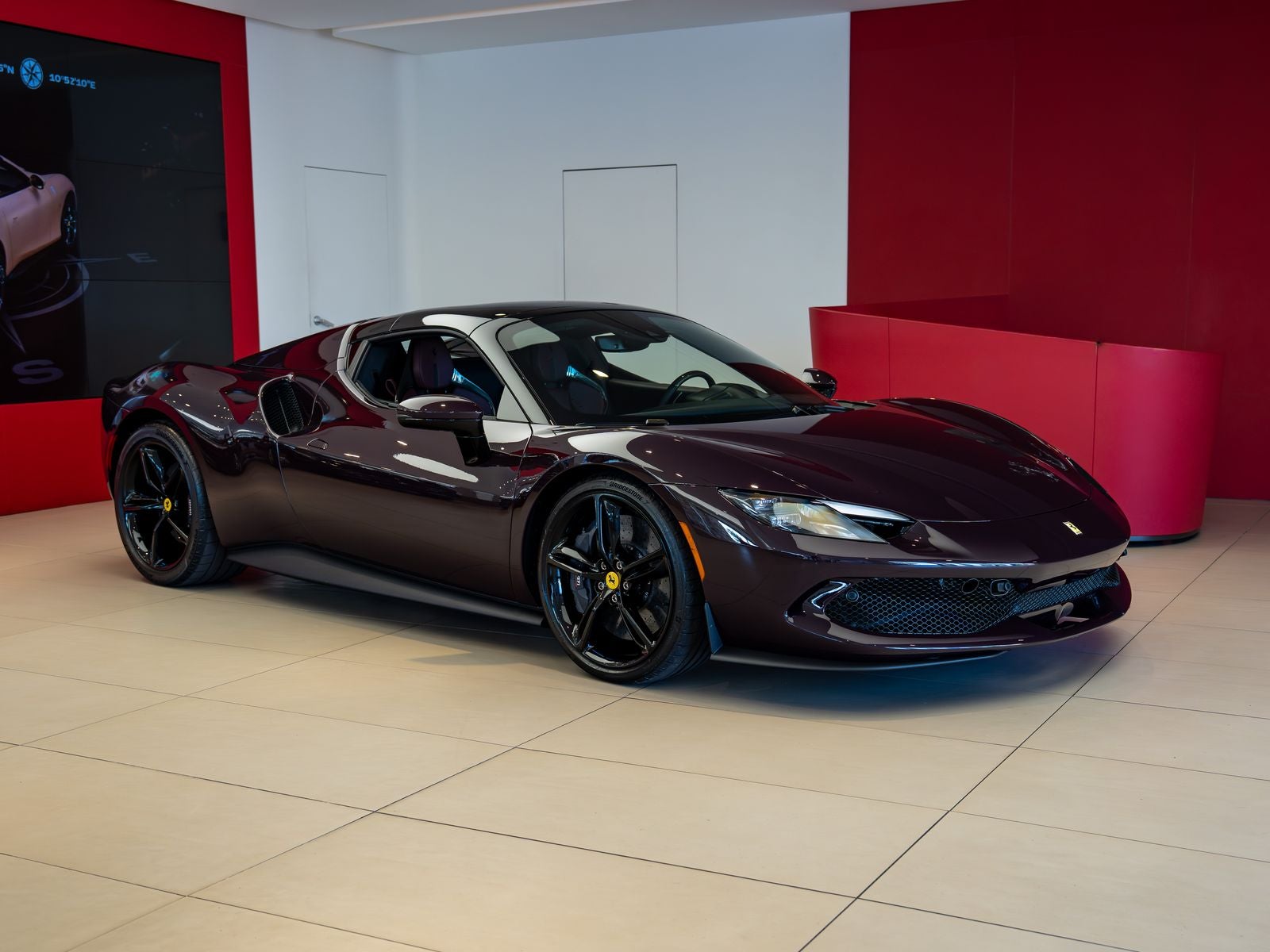2025 Ferrari 296 GTS Base