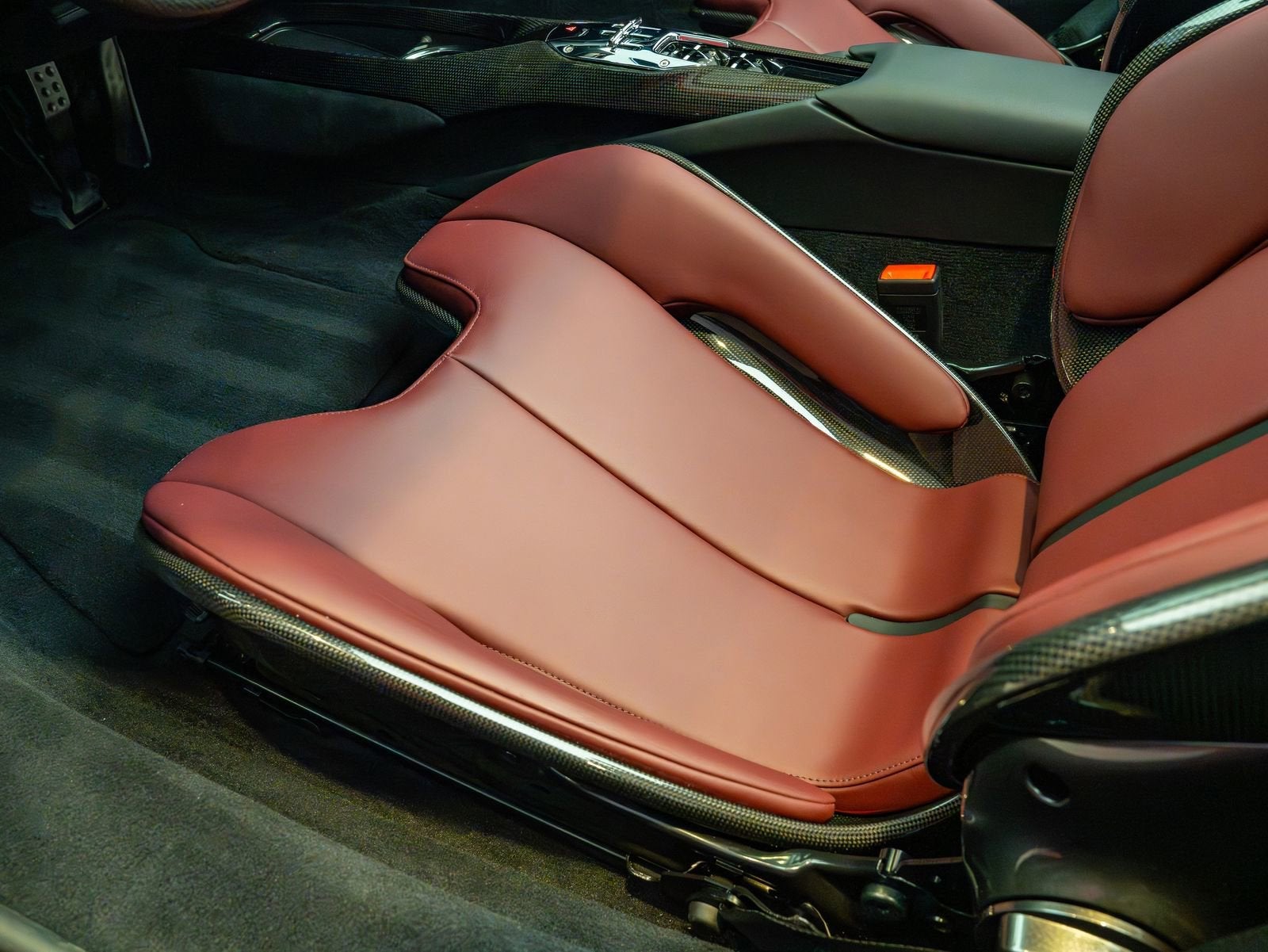 2025 Ferrari 296 GTS Base