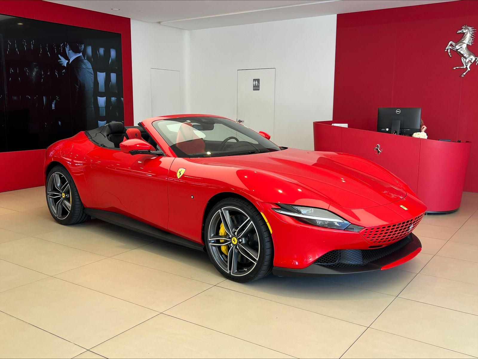 2026 Ferrari Roma Spider Base