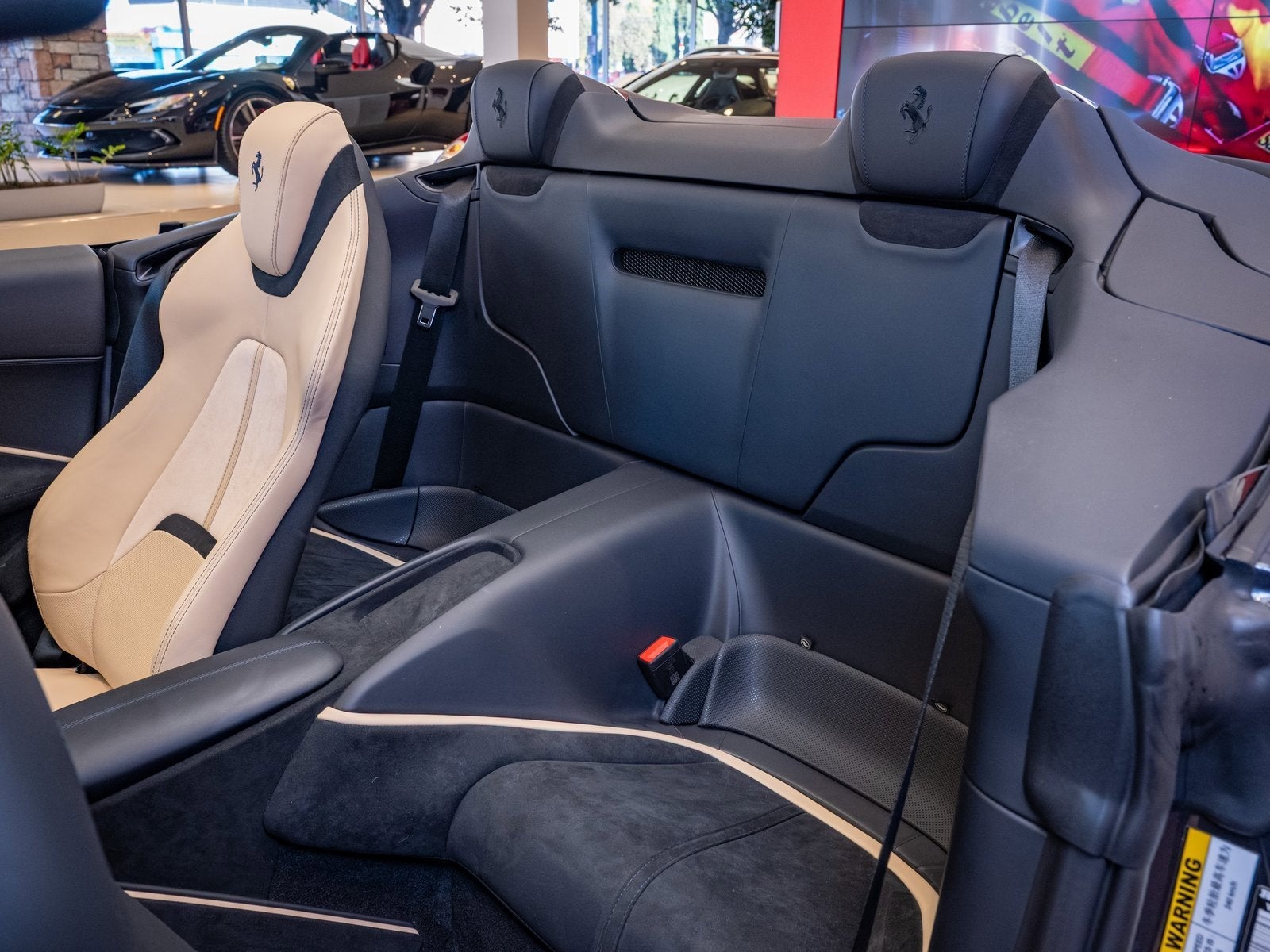 2024 Ferrari Roma Spider Base