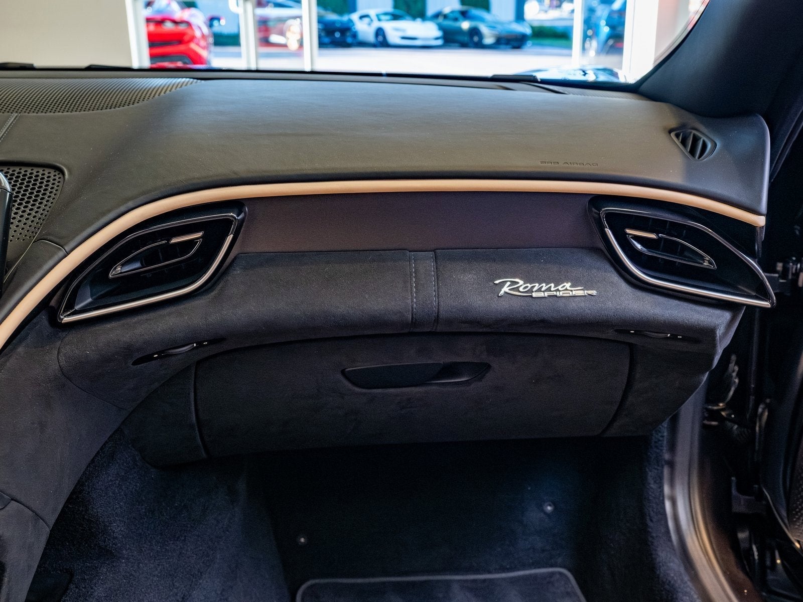 2024 Ferrari Roma Spider Base