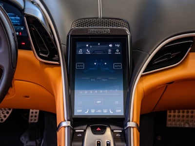 2024 Ferrari Roma Spider Base