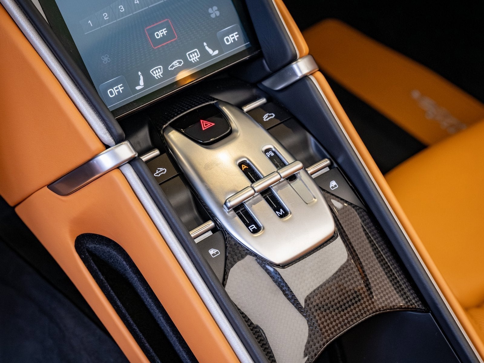 2024 Ferrari Roma Spider Base