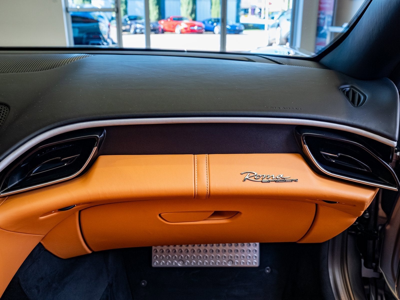 2024 Ferrari Roma Spider Base