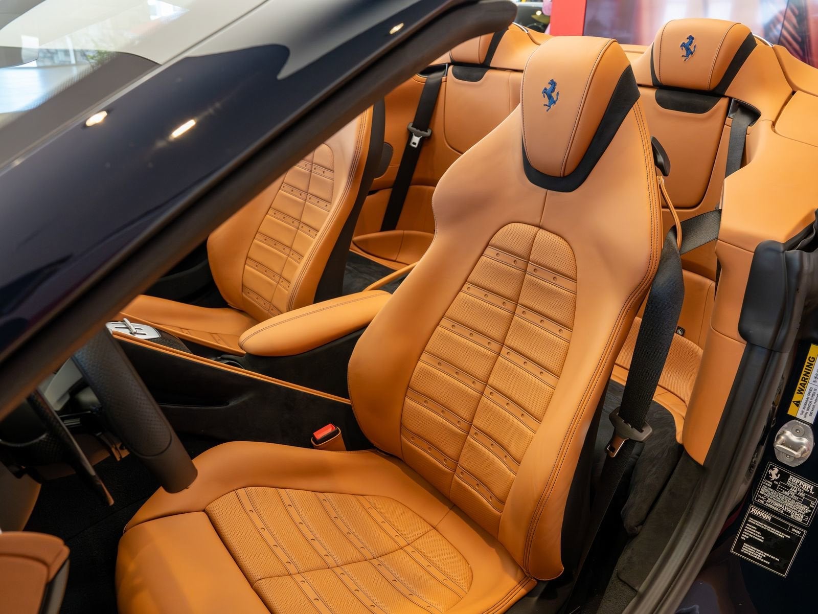 2025 Ferrari Roma Spider Base