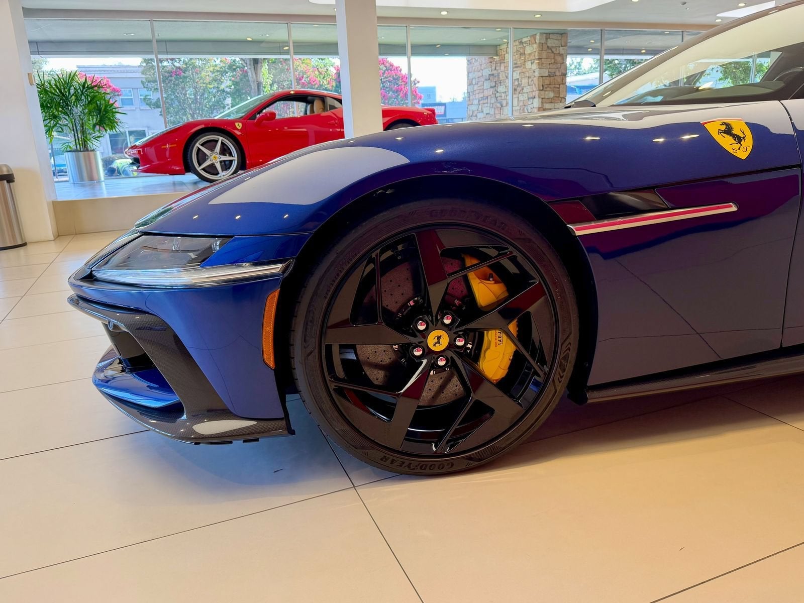 2025 Ferrari 12Cilindri Base