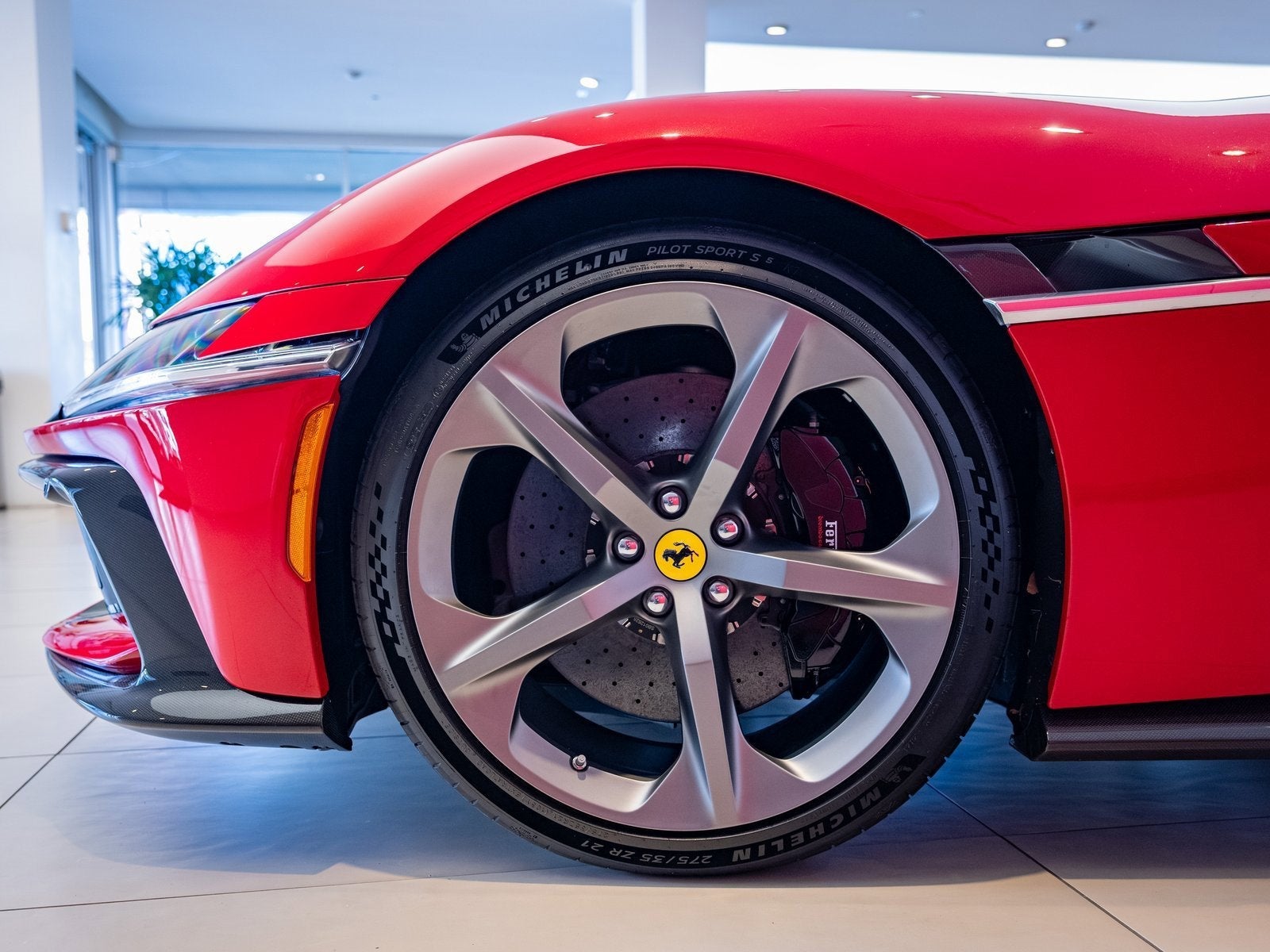 2025 Ferrari 12Cilindri Base