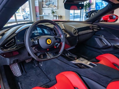 2025 Ferrari 12Cilindri Base