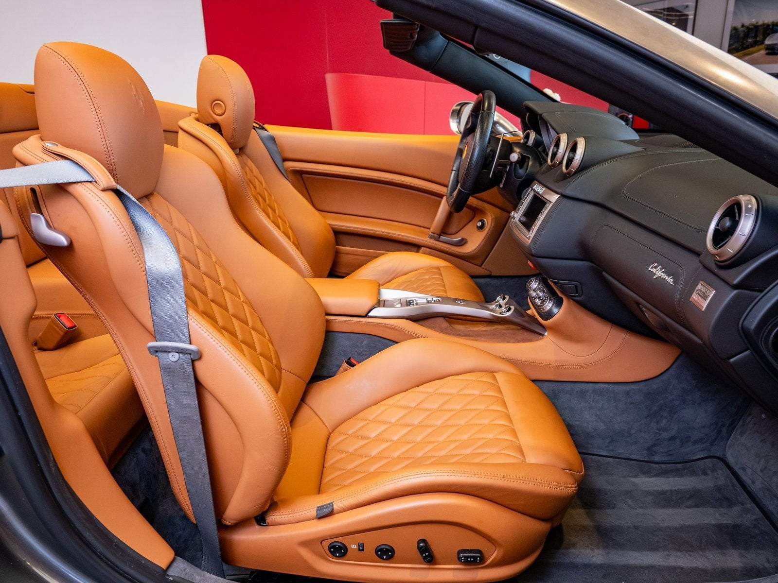 2012 Ferrari California Base