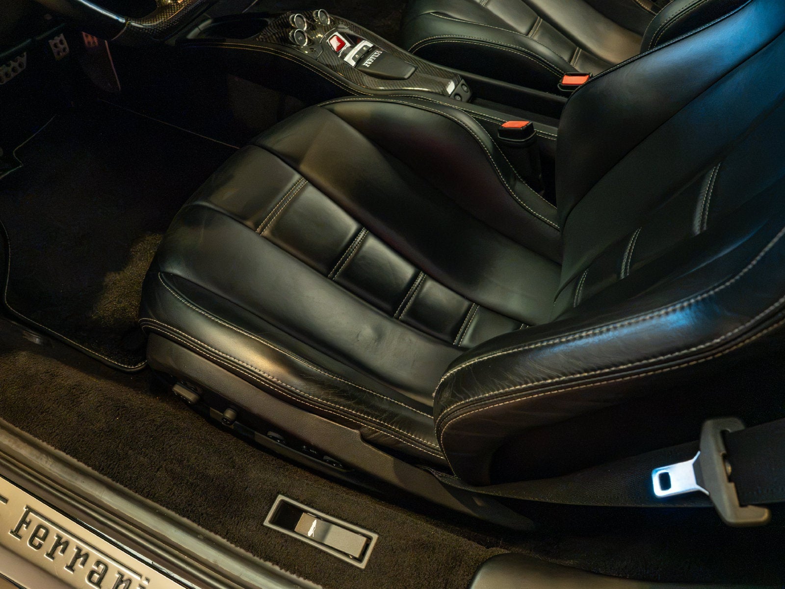 2014 Ferrari 458 Italia Base