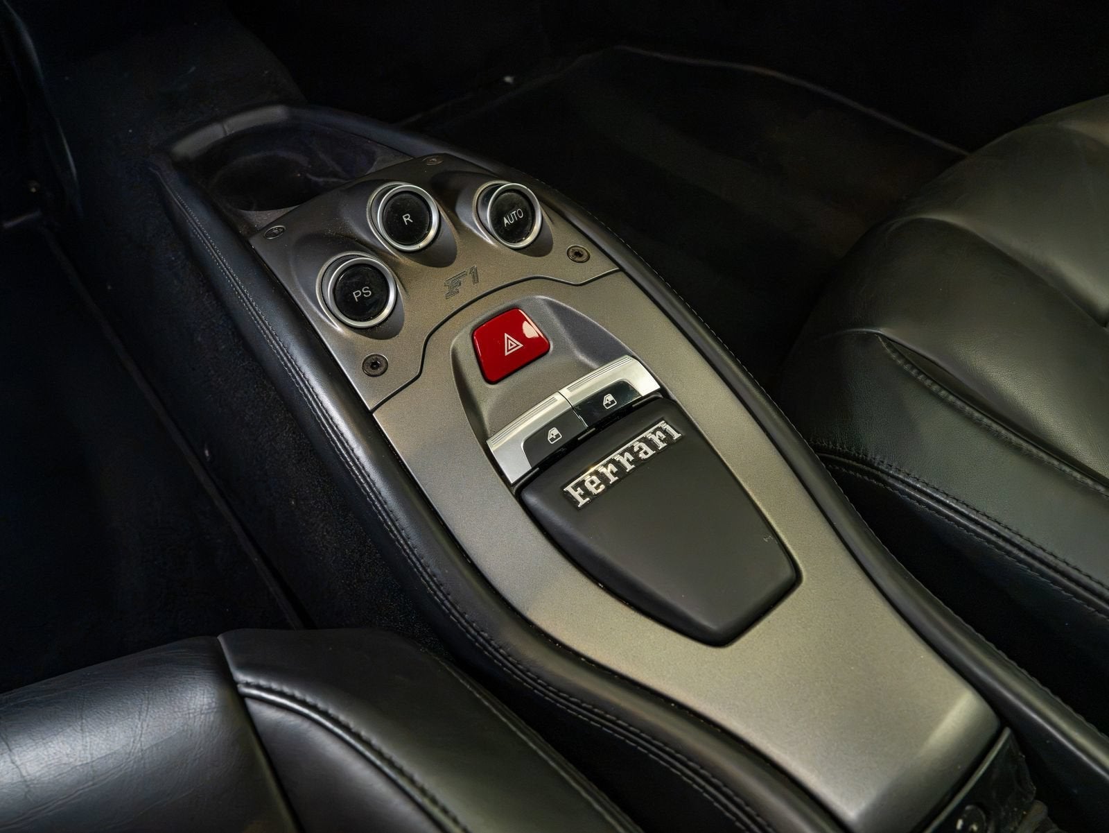 2010 Ferrari 458 Italia Base