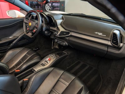 2015 Ferrari 458 Spider Base