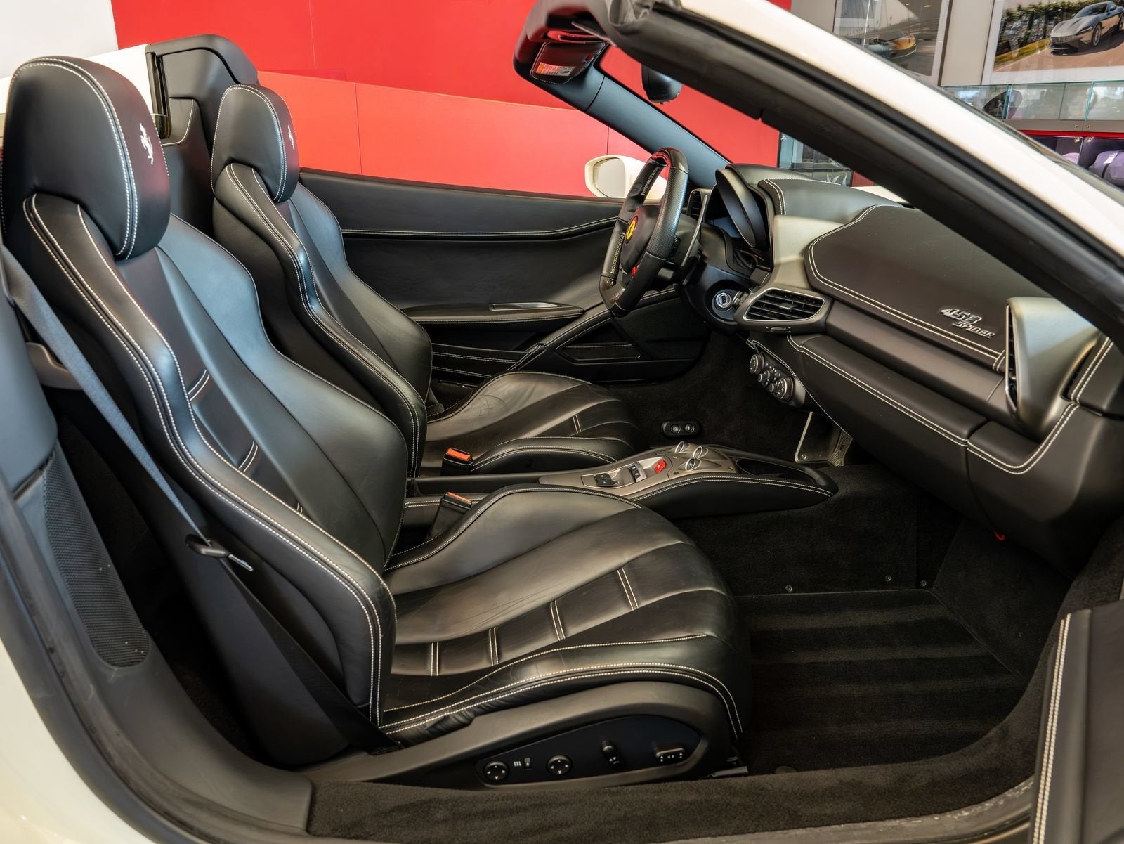 2015 Ferrari 458 Spider Base